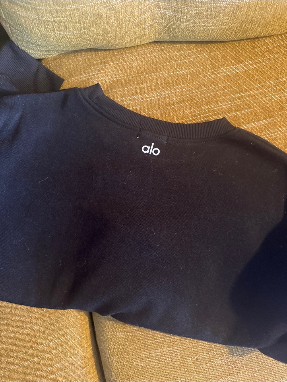 ALO Yoga Black Jogger Sweater & Pants Set - Picture 6 of 9